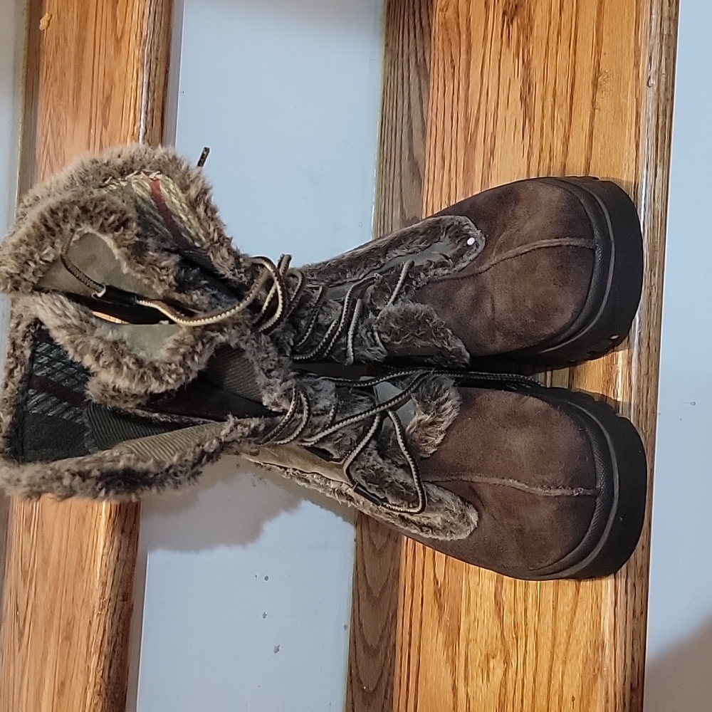 Sketchers outdoor snow mobile booties